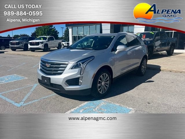 2017 Cadillac XT5 Luxury AWD in Radiant Silver Metallic — front three-quarter view