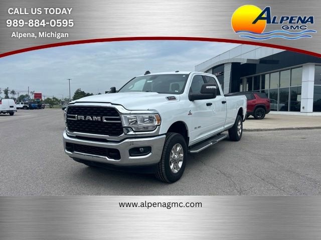 2024 RAM 3500 Big Horn Crew Cab 4x4 8' Box in White — front three-quarter view