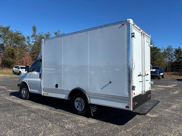 2025 GMC Savana Cutaway 3500